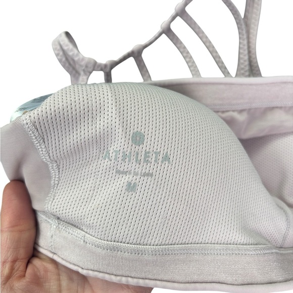 Athleta Light Purple Strappy Sports Bra Medium Removable Pads - Picture 2 of 5